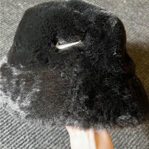 Nike Black Bucket Hat Small